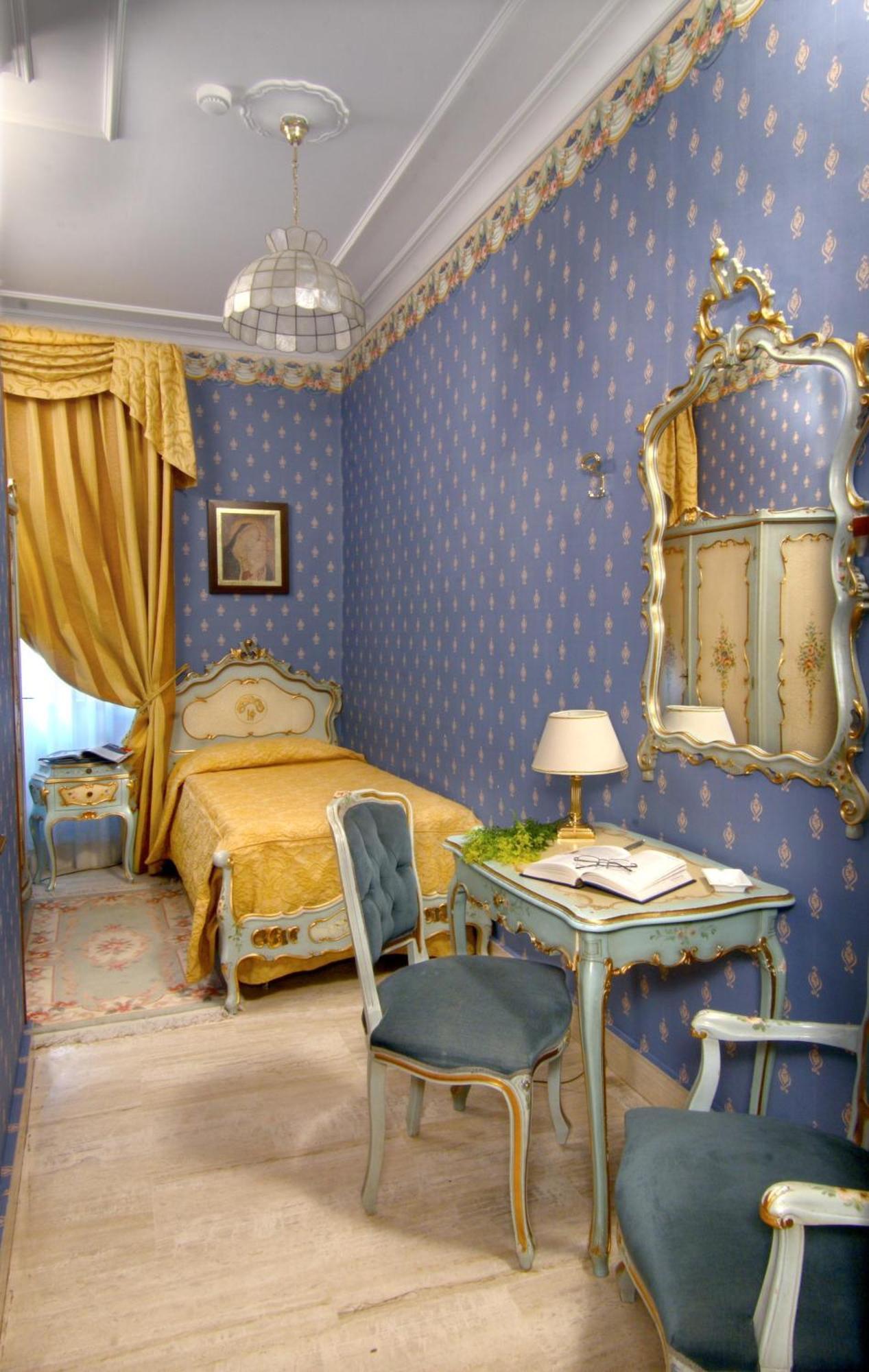 Standard Single Room,681529644:JPEG